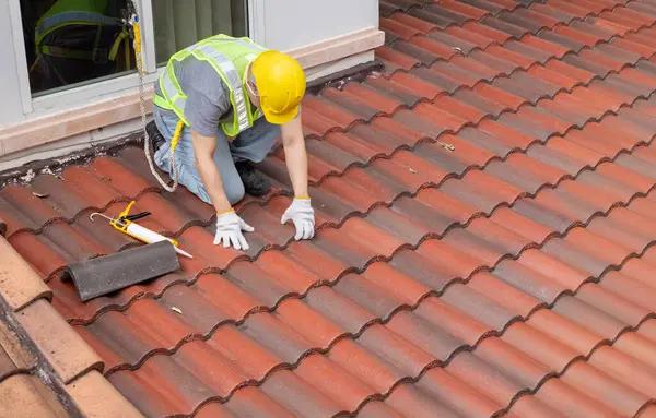 Signs You Need a Roofing Contractor in Daleville