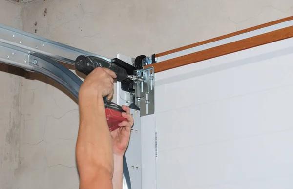 The Benefits of Timely Garage Door Repair for Home Safety