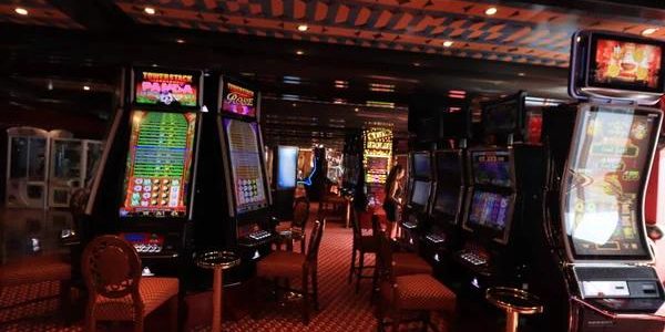 Online Casino En Ligne France with Multi Game Options