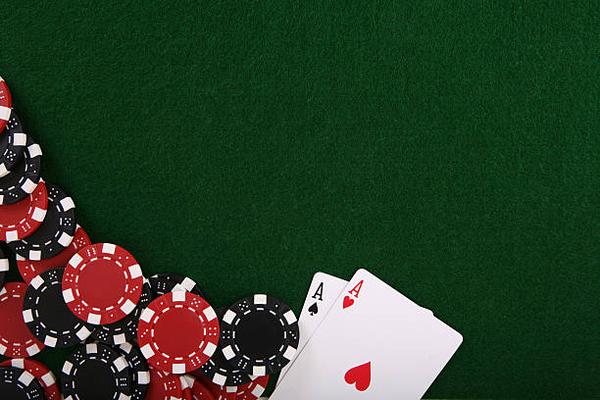Powerful strategies to chơi poker effectively