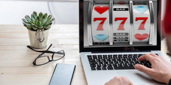 A Guide to Checking Licensing Details on casino online non AAMS Sites