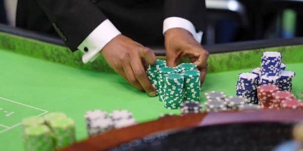 Online Casino UAE: A Beginner's Guide to Blackjack Rule Variations